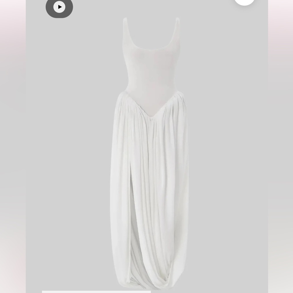 Elegant White Maxi Dress - Picture 3 of 7